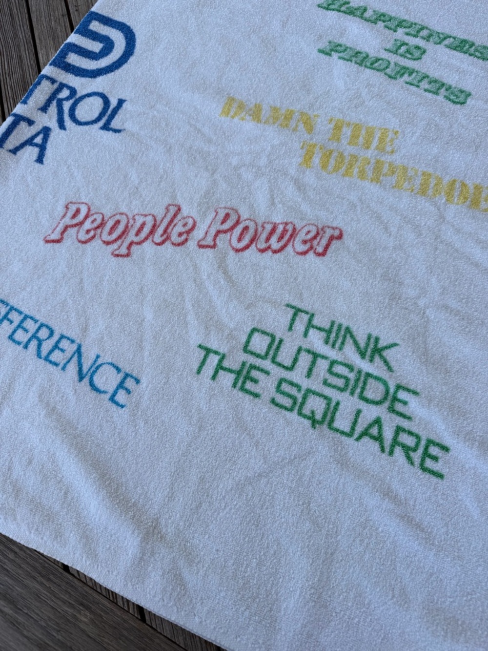 VTG Control Data Computers Employee Gift Beach Towel Slogans Cannon Royal Family - Picture 4 of 15